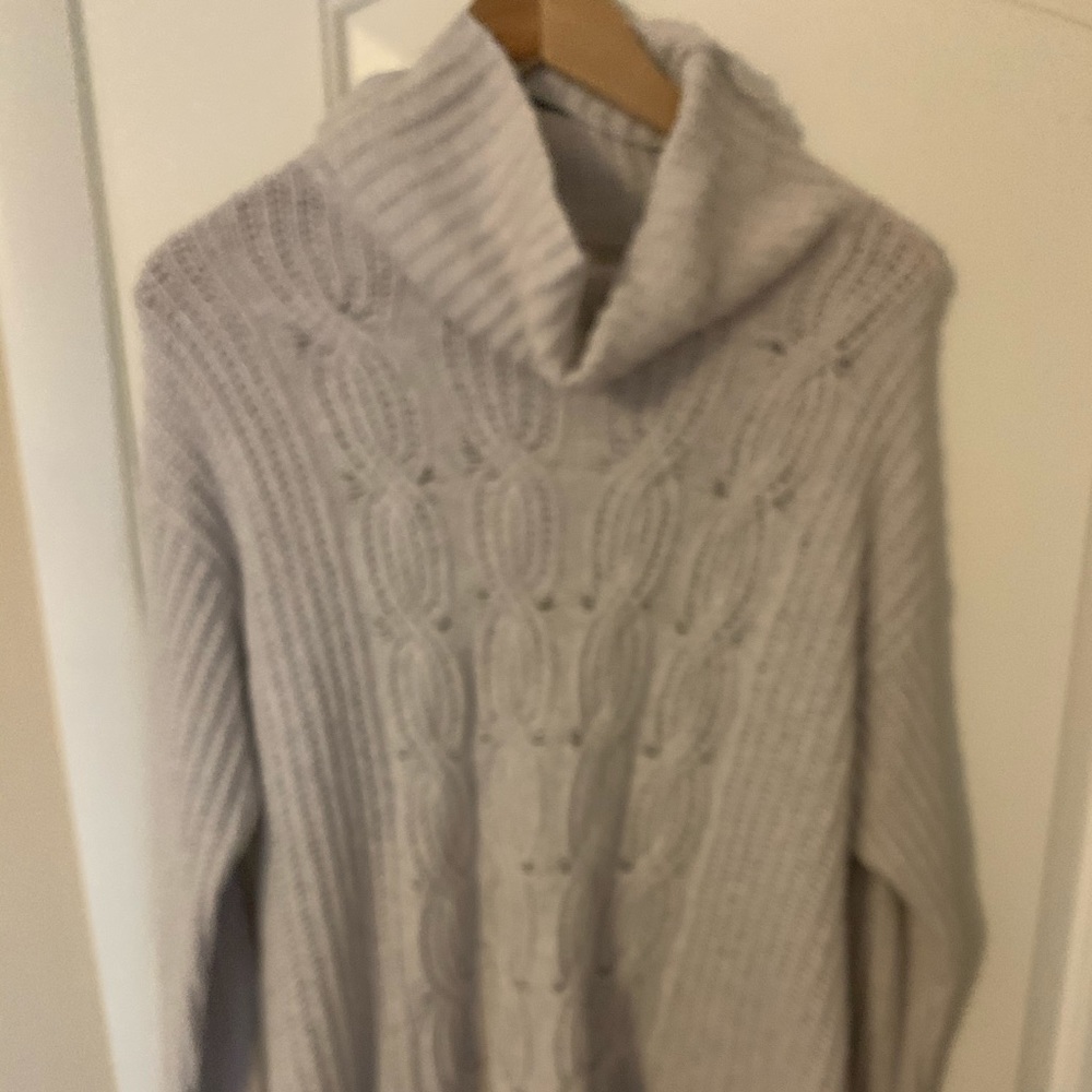 Old Navy knit sweater